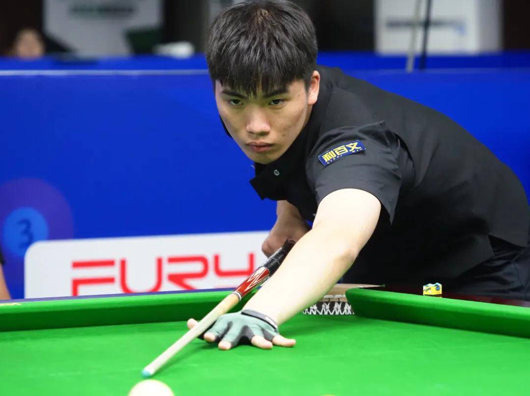 澳波在赛后 澳波在赛后